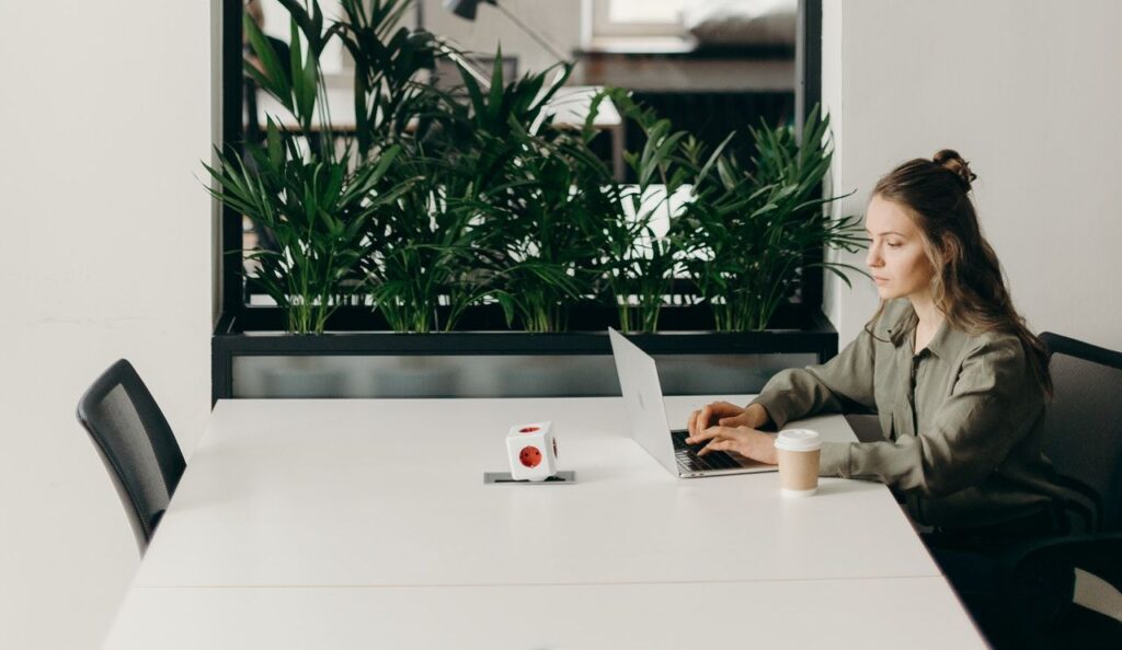 Eksperto komentaras. Neigiamas grįžtamasis ryšys personalo atrankose – kodėl svarbu jį suteikti?